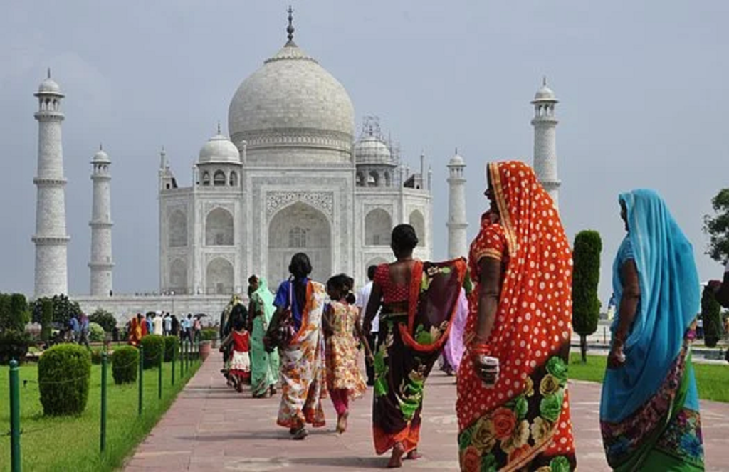 India through a traveller's eyes